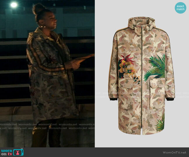 Etro Parka in Nylon with Pegaflying Tropical Print worn by Robyn McCall (Queen Latifah) on The Equalizer