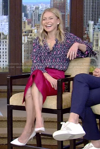 Kelly’s navy print blouse and pink skirt on Live with Kelly and Ryan