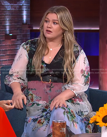 Kelly’s floral colorblock maxi dress on The Kelly Clarkson Show