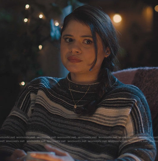 Mel's black and grey striped sweater on Charmed