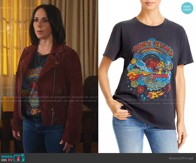 The Rowdy Graphic Tee by Mother worn by Maddie Kendall (Jennifer Love Hewitt) on 9-1-1