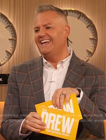 Ross's gray check blazer on The Drew Barrymore Show