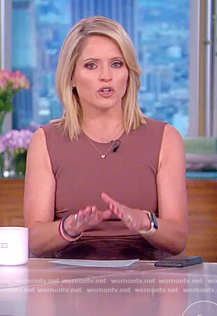 Sara’s brown sleeveless ruched dress on The View