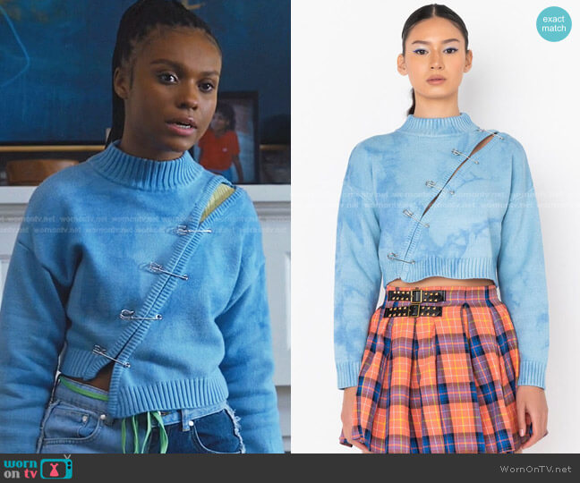 WornOnTV: Naomi's blue safety pin sweater on Naomi, Kaci Walfall