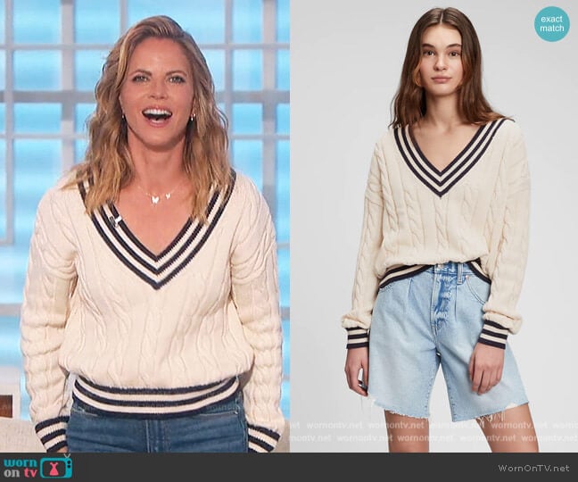 V-neck Cable knit Sweater by Gap worn by Natalie Morales on The Talk