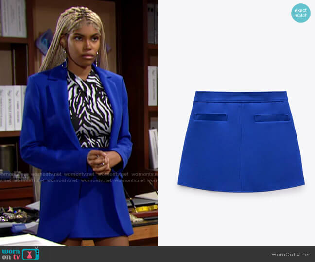 Zara Mini Skirt with Pockets worn by Paris Buckingham (Diamond White) on The Bold and the Beautiful