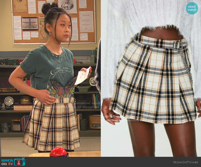 Pleated Plaid Mini Skirt by Forever 21 worn by Ivy (Emmy Liu-Wang) on Ravens Home