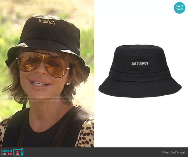 Le Bob Gadjo Cotton Bucket Hat in Black by Jacquemus worn by Lisa Rinna on The Real Housewives of Beverly Hills