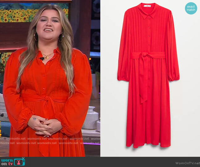 Pleated Shirt Dress by Mango worn by Kelly Clarkson  on The Kelly Clarkson Show