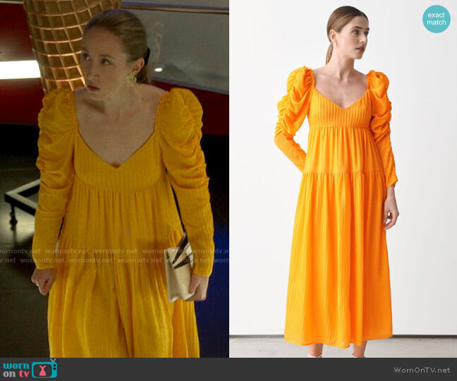 & Other Stories Mulberry Silk Puff Sleeve Midi Dress worn by Becky Green (Erin Doherty) on Chloe
