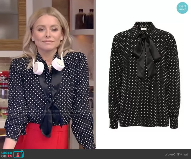 WornOnTV: Kelly’s black polka dot blouse with satin tie and skirt on ...