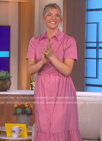 Amanda’s pink belted shirtdress on The Talk