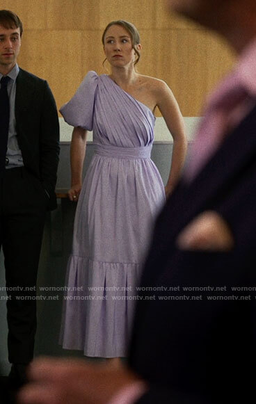 Becky's purple one-shoulder dress on Chloe