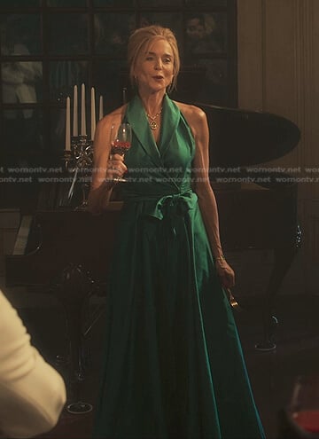 Davina’s green wrap gown on First Kill