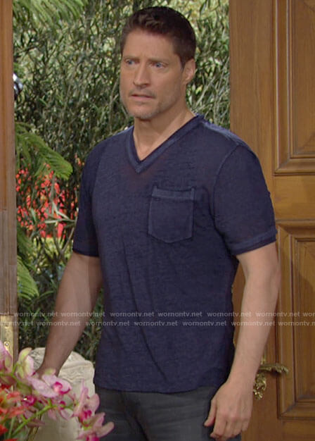 Deacon's blue v-neck t-shirt on The Bold and the Beautiful