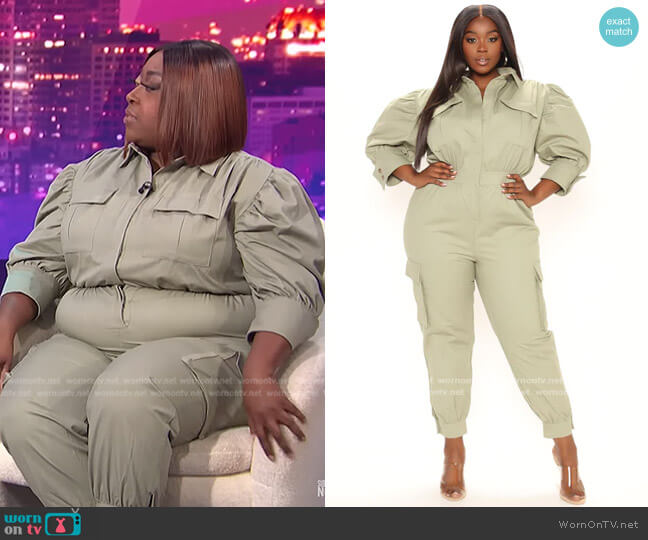 Taking Off Utility Jumpsuit by Fashion Nova worn by Loni Love  on E! News