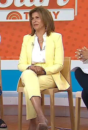 Hoda’s yellow blazer and belted pants on Today
