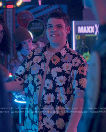 Isaac’s floral button down shirt on Heartstopper
