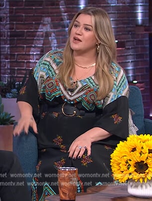 Kelly's black printed dress on The Kelly Clarkson Show