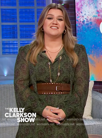 Kelly’s green printed mini dress on The Kelly Clarkson Show