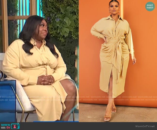 Plus Ruched Tie Front Linen Shirt Dress by Pretty Little Thing worn by Loni Love on E! News