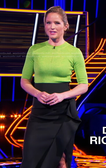 Sara's green lurex short sleeve sweater on The Chase
