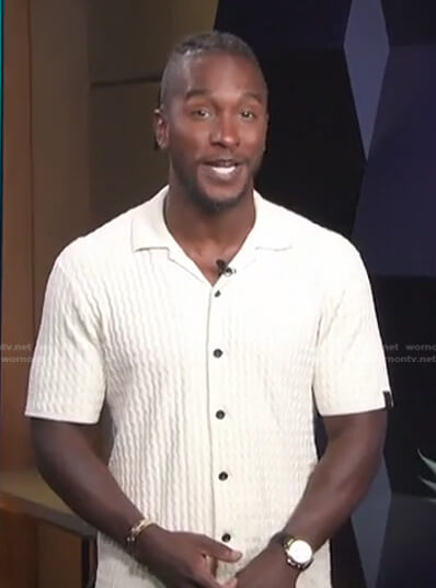 Scott’s white textured shirt on Access Hollywood