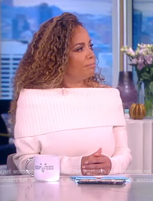 Sunny’s white knit off shoulder sweater on The View