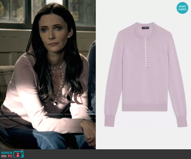 Theory Cashmere Henley Sweater in Wild Lilac worn by Lois Lane (Elizabeth Tulloch) on Superman and Lois