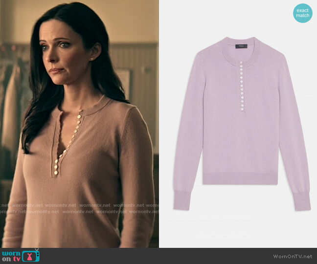 Theory Cashmere Henley Sweater in Wild Lilac worn by Lois Lane (Elizabeth Tulloch) on Superman and Lois