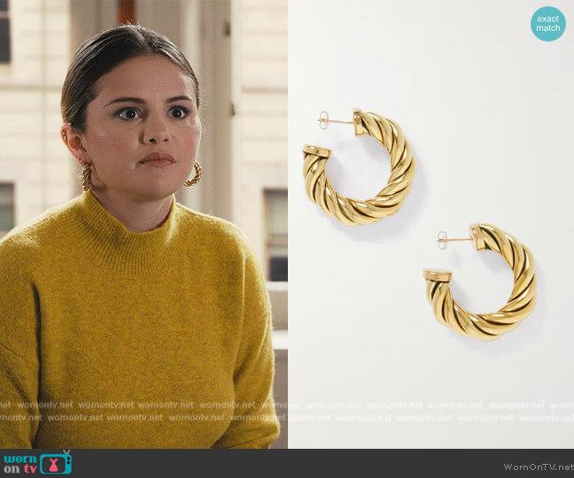 Spira gold-tone hoop earrings worn by Mabel Mora (Selena Gomez) on Only Murders in the Building