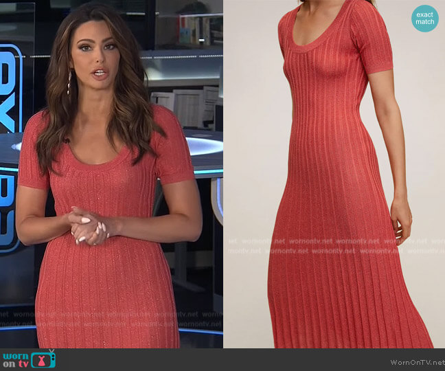 Knit midi dress by Mango worn by Jennifer Lahmer on Extra