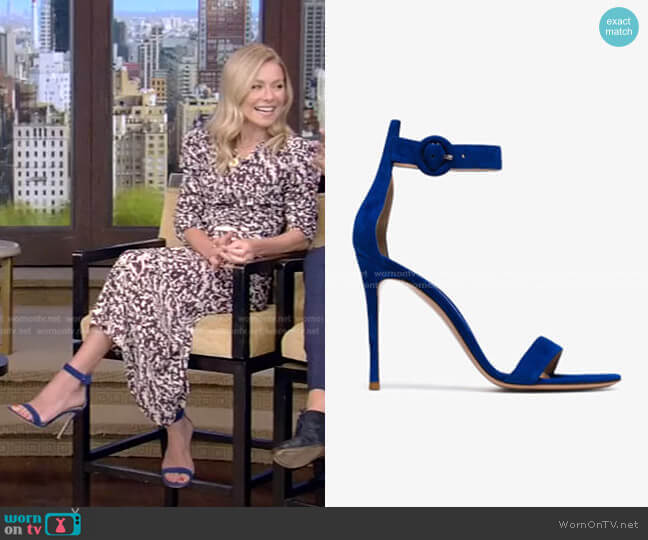 Portofino 105 velvet sandals by Gianvito Rossi worn by Kelly Ripa on Live with Kelly and Ryan