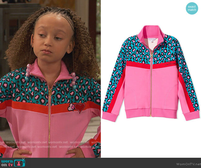 Cheetah-print bomber jacket by Marc Jacobs worn by Alice Baxter (Mykal-Michelle Harris) on Ravens Home