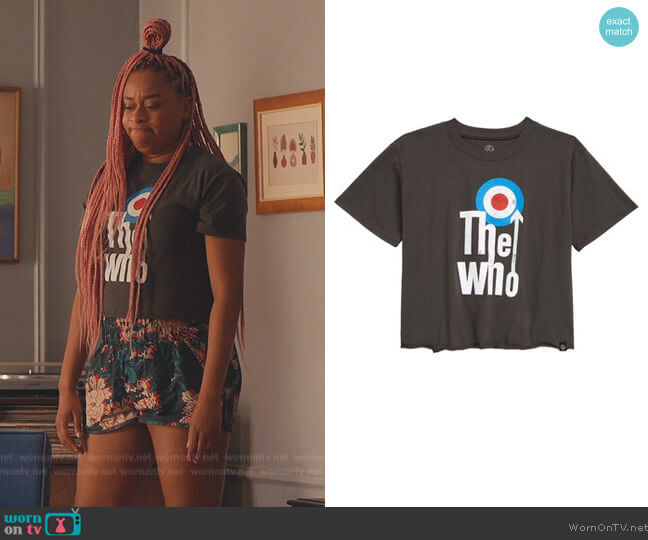 Treasure and Bond The Who Cotton T-shirt worn by Phoebe (Phoebe Robinson) on Everythings Trash