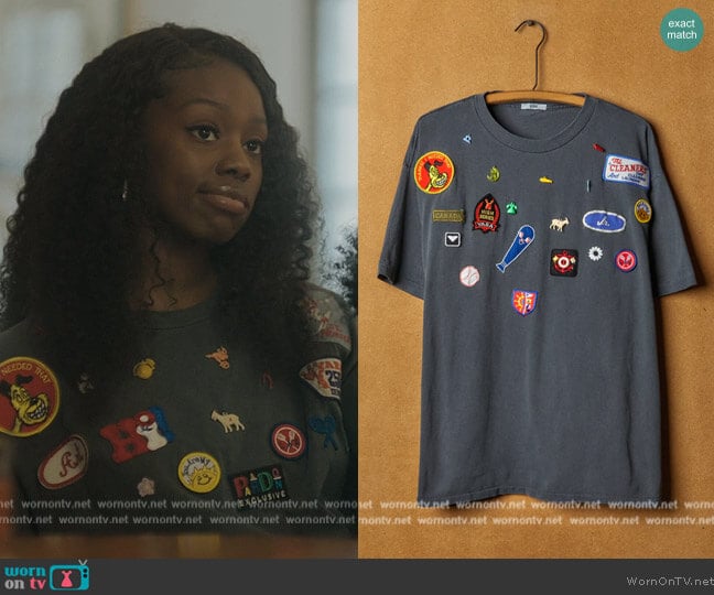 Charm Tee by Boden worn by Kiesha Williams (Birgundi Baker) on The Chi