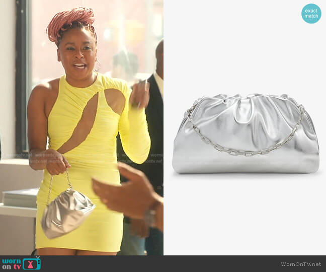 Express Faux Leather Cloud Bag worn by Phoebe (Phoebe Robinson) on Everythings Trash