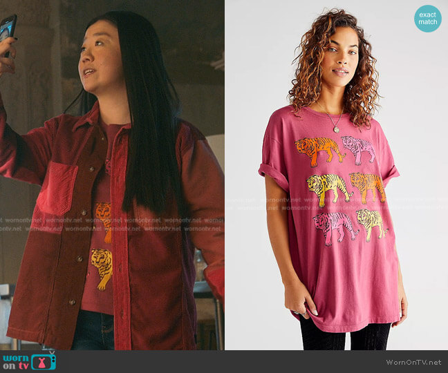 Tiger Doodle Tee by Daydreamer worn by Alice Kwan (Sherry Cola) on Good Trouble