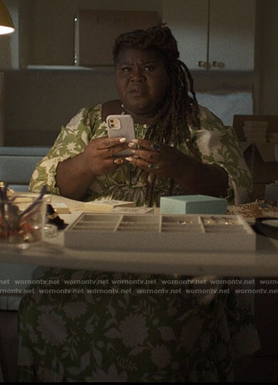 Jaslyn's green floral maxi dress on American Horror Stories