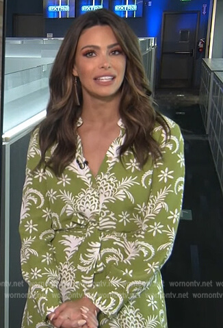 Jennifer's green printed shirtdress on Extra