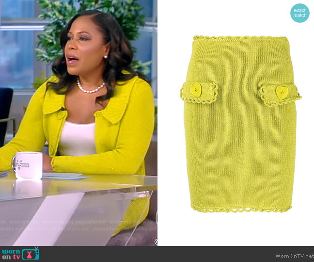 Moschino Heart-shaped Buttons Scalloped Skirt worn by Lindsey Granger on The View