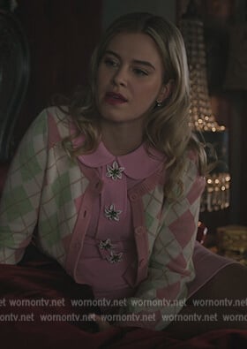 Polly's argyle print cardigan on Riverdale