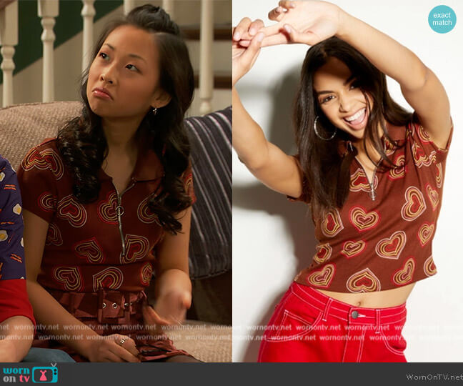 Brown Heart Print O Ring Polo Zip Tee by Rue21 worn by Ivy (Emmy Liu-Wang) on Ravens Home