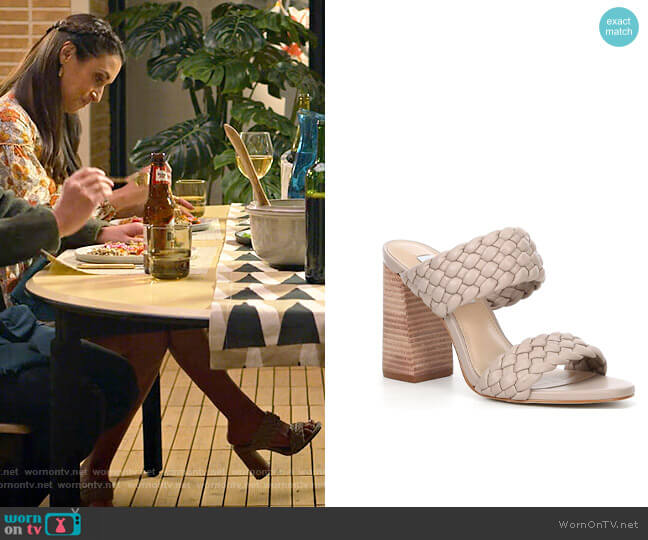 Steve Madden Tielo Sandals worn by Amy (Angelique Cabral) on Maggie