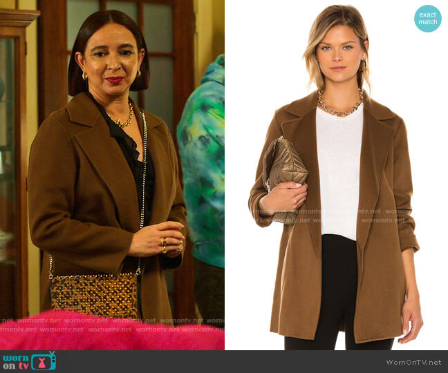 Theory Clairene Jacket in Russet worn by Molly Novak (Maya Rudolph) on Loot