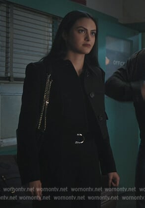 Veronica’s black leather bag on Riverdale