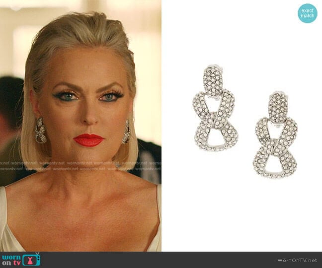 Oscar de la Renta Crystal Pavé Chain Link Clip-On Earrings worn by Alexis Carrington (Elaine Hendrix) on Dynasty