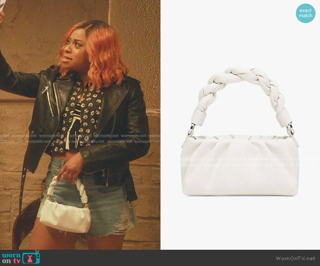 Mango Crossbody Bag with Twisted Strap worn by Phoebe (Phoebe Robinson) on Everythings Trash