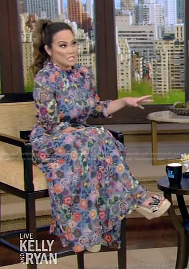 Dr. Pimple Popper Sandra Lee’s blue flora maxi dress on Live with Kelly and Ryan