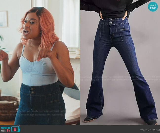 Free People We The Free Jayde Flare Jeans worn by Phoebe (Phoebe Robinson) on Everythings Trash